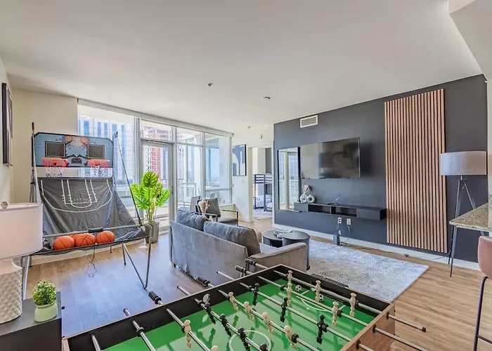 Luxury 1br Dt Highrise, Pool, Gym, Parking, W-d, Golf *