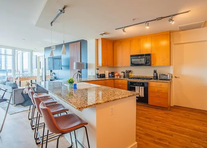 Luxury 1br Dt Highrise, Pool, Gym, Parking, W-d, Golf *