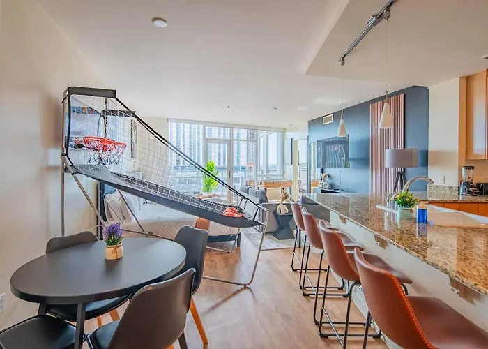 Luxury 1br Dt Highrise, Pool, Gym, Parking, W-d, Golf Phoenix